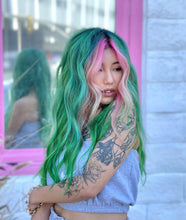 Load image into Gallery viewer, Vivid green Colorditioner
